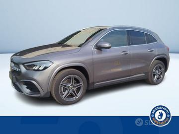 Mercedes-Benz GLA 250 E PLUG-IN HYBRID AUTOMA...