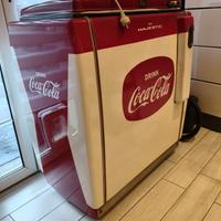 ghiacciaia coca cola