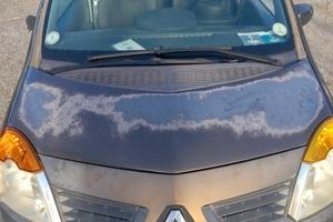 Renault Modus 1200 benzina problema luci