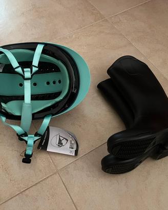Casco e stivali per equitazione Bambino