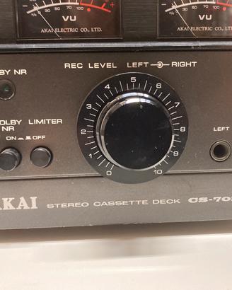 Piastra akai