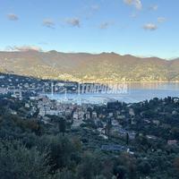 Attico da ristrutturare con terrazza vista mare e