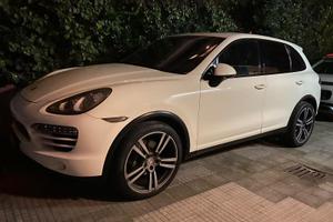 Cayenne FULL optional 98.000 km effettivi