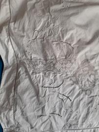 Lenzuolo ricamato a mano anni 70 perfetto