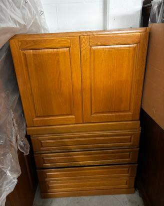 Mobile in legno massello componibile due pezzi