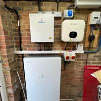 Kit 10kw accumulo fotovoltaico 6kw inverter litio