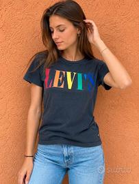 T-shirt Levi’s Donna XS Nera Scolorita Logo