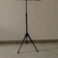 leggio e poggiapiede