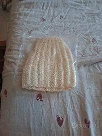 Cappello di lana a coste nuovo sigillato – Bianco