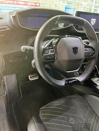 Peugeot 2008 GT 1.2 | 130cv Tetto Panoramico