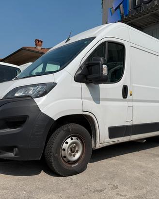 Peugeot Boxer 2.2/140 CV/100000 KM/2022