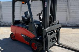 CARRELLO ELEVATORE LINDE E 20