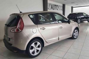 RENAULT Scenic 1.5 dCi 110CV EDC Live