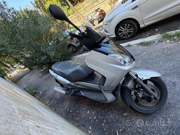 X max 250