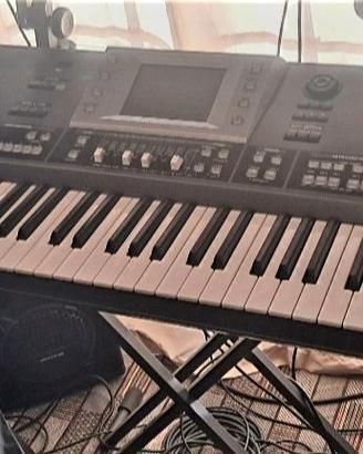 Roland G70 v3 con pedaliera