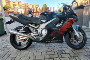 Honda CBR 600 F (Anno 2000) – Un vero gioiello