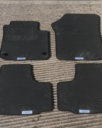 Set Tappetini originali per Volkswagen up dal 2012