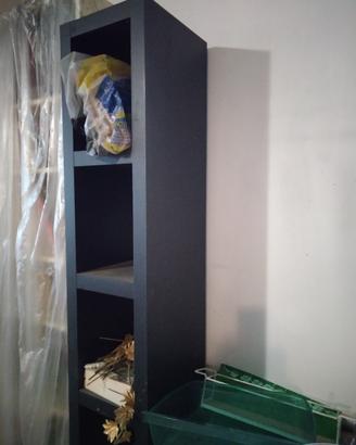 Letto Ikea con mobile a giorno coordinato