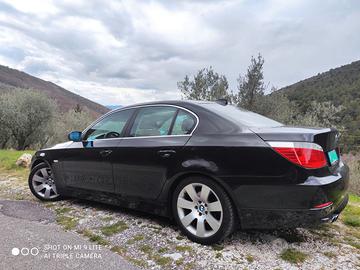 BMW e 60 530 i 2003 6 marce