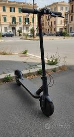 Monopattino Xiaomi pro 2
