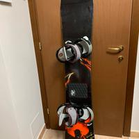 Tavola snowboard 160 con attacchi