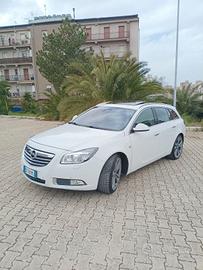 Opel Insignia 2.0 CDTì 160 cv sport tuarer cosmo