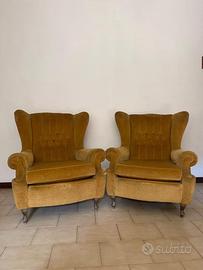 Coppia Poltrone Bergère Vintage in Velluto Ocra