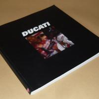 libro ufficiale DUCATI 2008 dedicato TROY BAYLISS