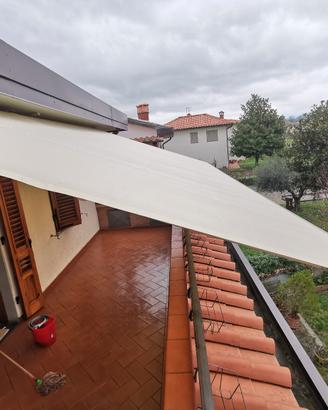 Tenda sole arquati motorizzata