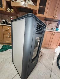 Stufa a pellet Adler Ceramic 8 kW Funzionante 