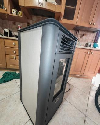 Stufa a pellet Adler Ceramic 8 kW Funzionante 