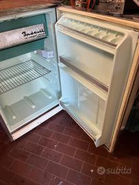 Frigorifero piccolo Indesit 