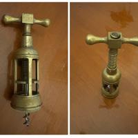 Cavatappi antico a pressione in ottone