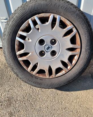 Cerchi + gomme Lancia Y (R14)