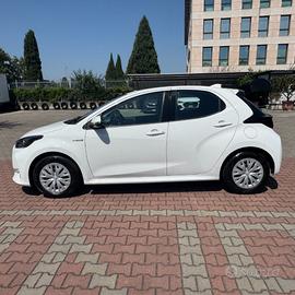 TOYOTA Yaris 1.5 HYBRID 5 PORTE MY20 BUSINESS AZ