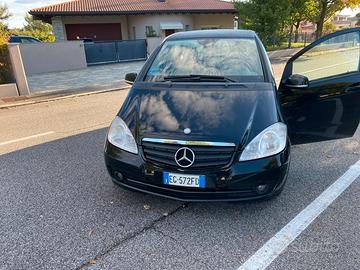 Mercedes-Benz Classe A 160 CDI (con cambio rotto)