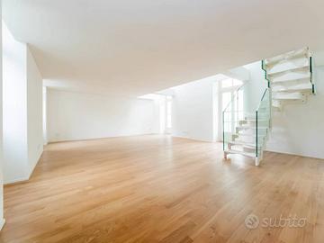 Appartamento di 143 m² con 4 locali a Lecco