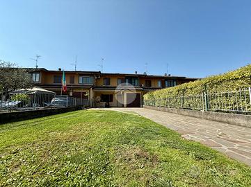 VILLA A SCHIERA A FLERO