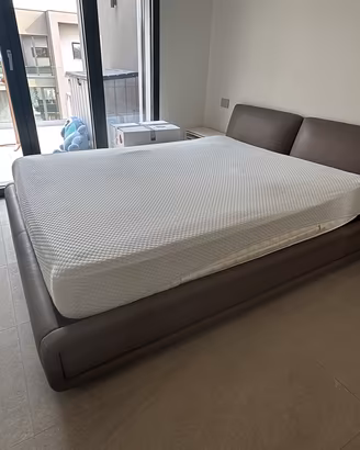 Letto matrimoniale Imbottito con contenitore