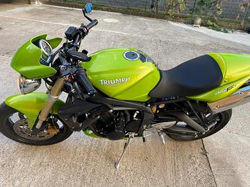 Triumph street triple 675