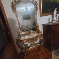 Specchiera antica