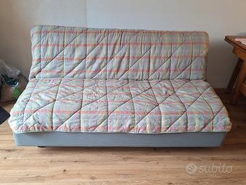 Divano letto matrimoniale  con materasso
