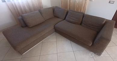 Divano angolare Mimo con chaise longue