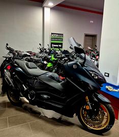 Yamaha TMAX 560 TECH MAX ANNO 2023 UNIPRÒ