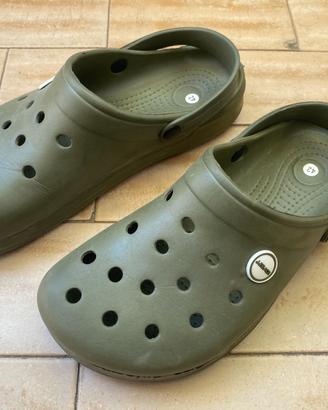 CIABATTE STILE CROCS USATE NUMERO 42  (VEDI FOTO)