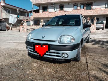 Renault Clio 1.2 benzina anno 1998