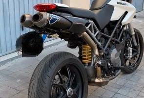 Ducati Hypermotard 796