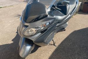 Suzuki burgman 400 k7