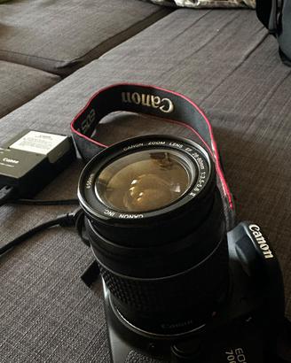 Canon EOS 700D