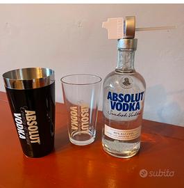 Bottiglia shaker Boston e tappo dosatore